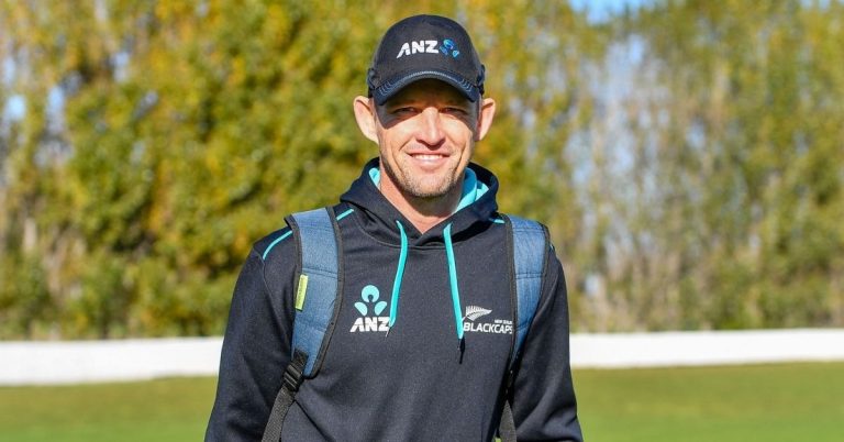 Head Coach of Ireland cricket team announces resignation