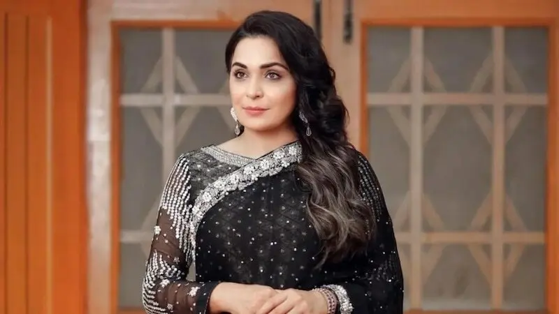 Meera confidence