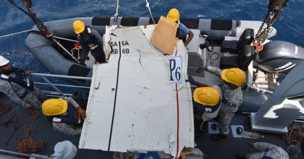Pakistan Navy, PMSA locate wreckage of missing cargo plane