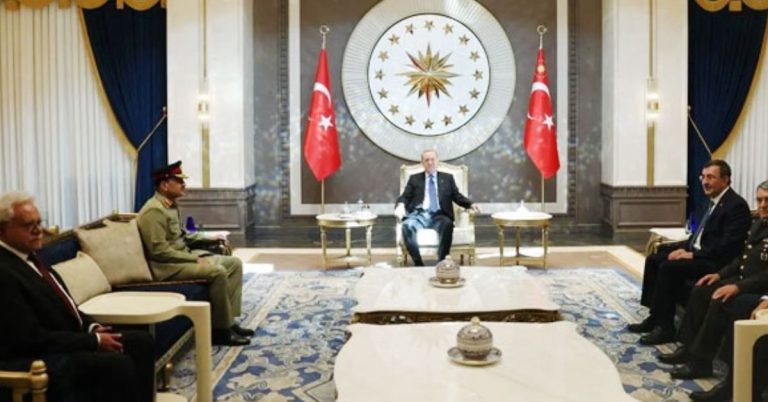 FM Asim Munir holds key meeting with Turkish President