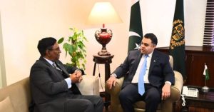 Mauritius High Commissioner, SAPM Fahd Haroon discuss cooperation in digital media
