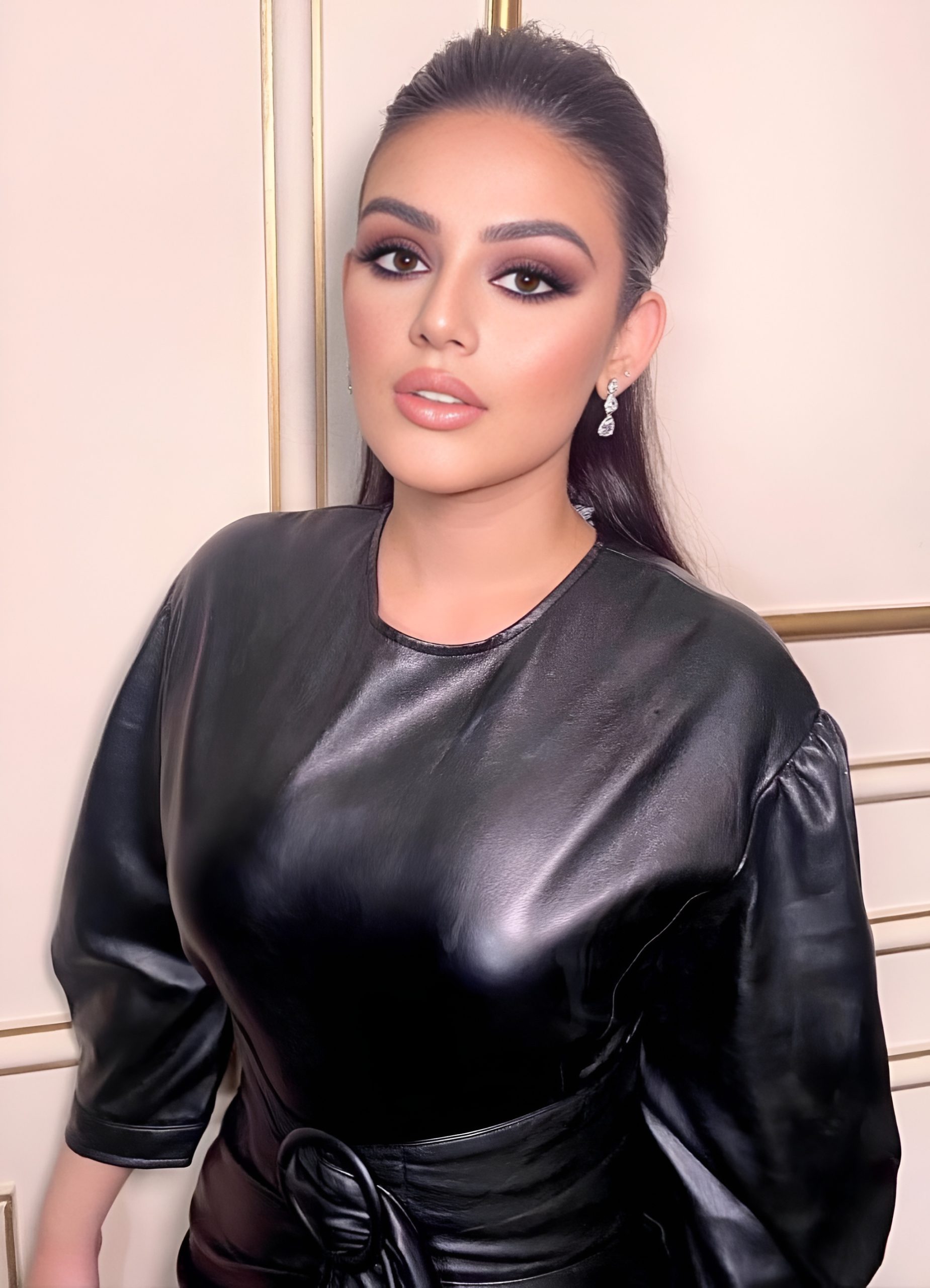 Shazeal Shoukat Instagram Reels