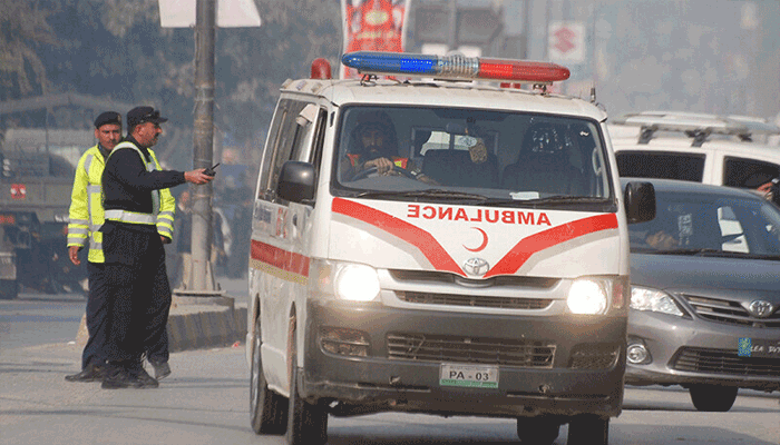 شکارپورسے افسوسناک خبر، 8 افراد جاں بحق، دلہا دلہن سمیت 26افراد زخمی