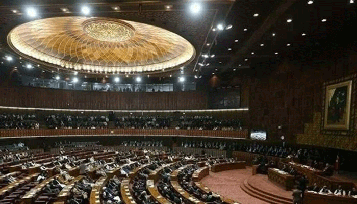 وزیراعظم کفایت شعاری مہم، اکثریتی سینیٹرز کی تنخواہوں میں کٹوتی کی مخالفت