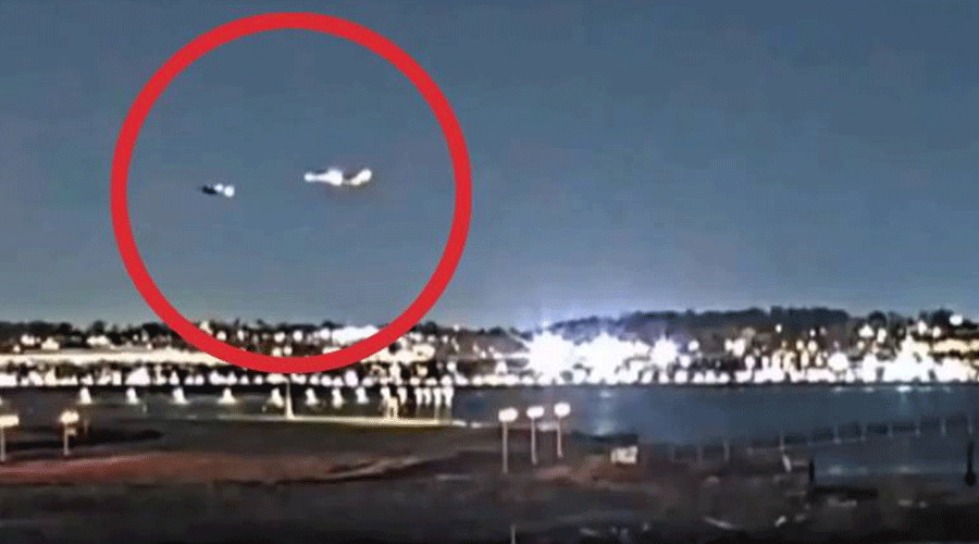 بڑی خبر، امریکی طیارے اور ہیلی کاپٹر میں ہولناک تصادم، ویڈیو وائرل