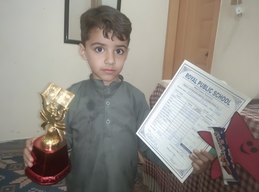 روئیل پبلک سکول کے ہونہار طالبعلم محمد اذلان سیال نے 99 فیصد نمبرکے ساتھ پہلی پوزیشن حاصل کر لی
