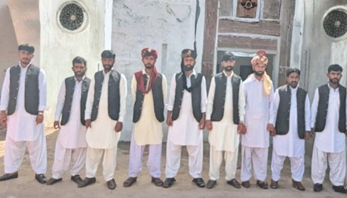 ایک ہی خاندان کے 9 نوجوان اپنی ہی 9 کزن کے ساتھ رشتہ ازدواج میں منسلک