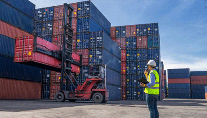 اسلام آباد ڈرائی پورٹ میں 24 کنٹینرز کی کلیئرنس مشکوک قرار، چیف کلکٹر نے کارروائی روک دی، دوبارہ معائنہ شروع