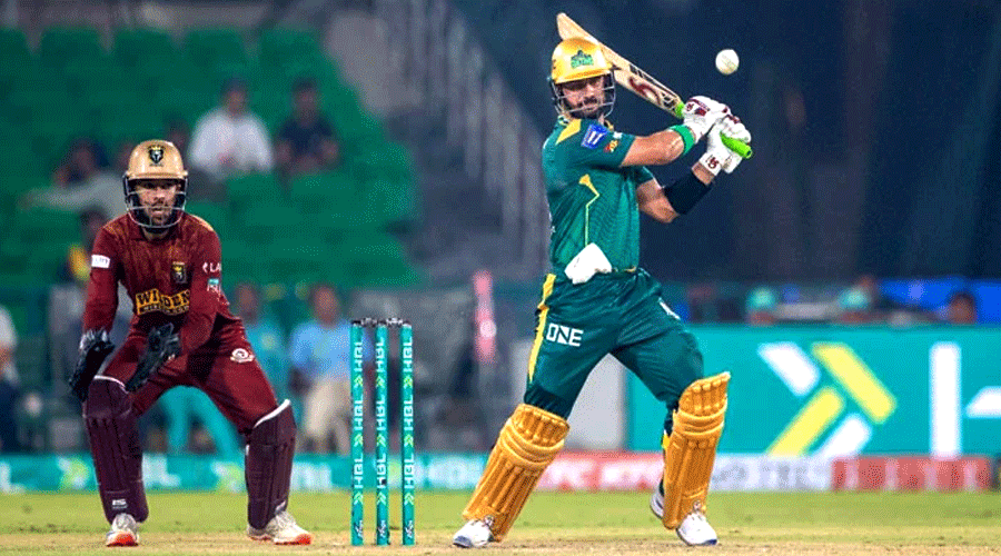 فرحان کی شاندار سنچری، ملتان سلطانز کی زبردست جیت