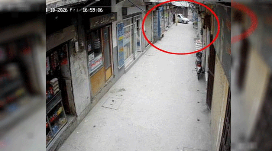 لیگی رہنما کے گھر پر شدید فائرنگ ، فوٹیج بھی سامنے آ گئی