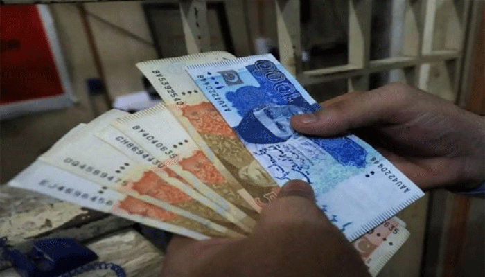 ایک ساتھ 3 چھٹیوں کے پیش نظر تنخواہوں کی بروقت ادائیگی کا حکم