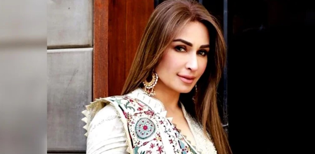 ریما نےپاکستانی اداکارہ کو تھپڑ کیوں مارا؟ وجہ بتا دی