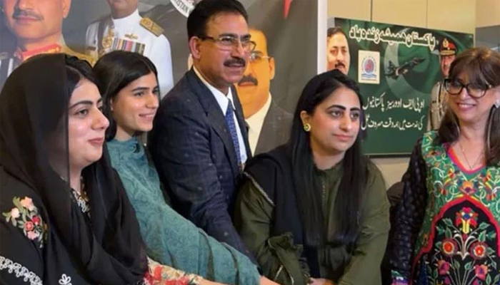 لندن سے پیرس تک معرکۂ حق کی گونج، افواجِ پاکستان کے لیے یادگار تقریبات