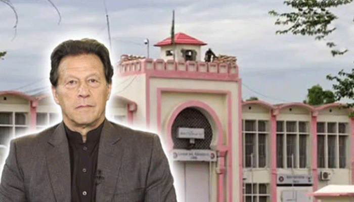 عمران خان سے کوئی ڈیل نہیں ہو رہی، عدالتیں فیصلے سنائیں گی: رانا ثنا اللہ