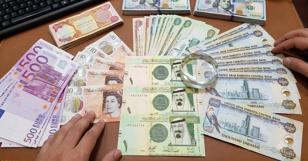 پاکستان میں ڈالر مستحکم، پاؤنڈ اور یورو سمیت بڑی کرنسیوں کے تازہ ریٹس جاری